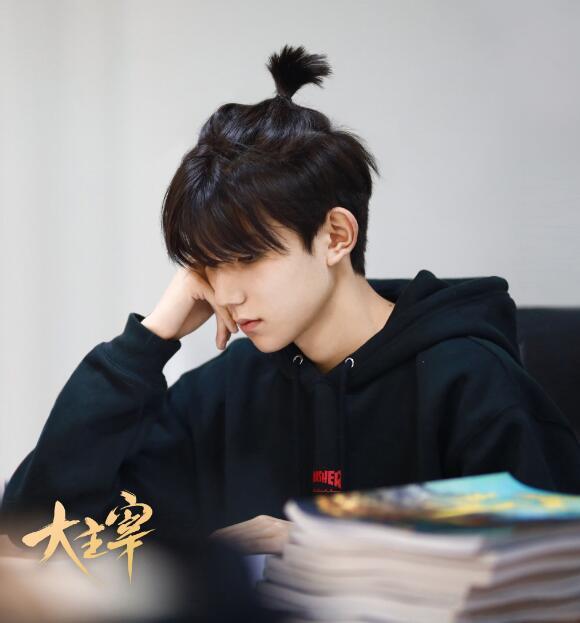 爆料网红追王源的视频,揭秘明星与粉丝的神秘互动  第3张